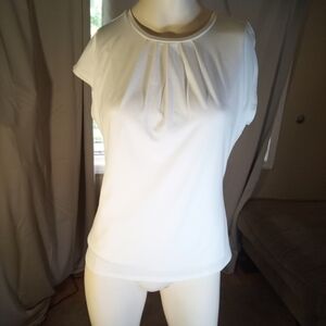 RW&CO. White Pleated Blouse Relaxed Fit